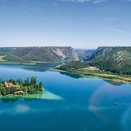 Villa Rosemary Near Split Donje Ogorje